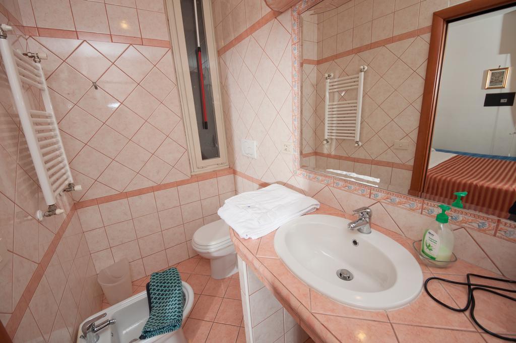 Suites Oliveri Viale Marconi Rome Exterior photo